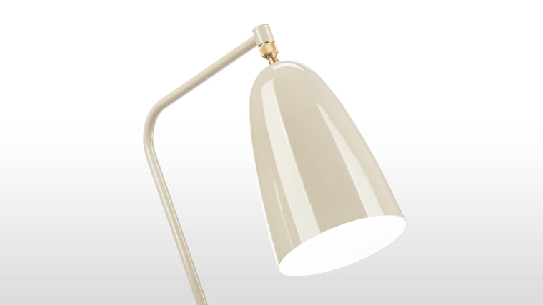 CUSTOMIZED LIGHTING | Thanks to its convenient swiveling head, the Cicada Floor Lamp provides glare-free illumination right where you need it. Ideal for living areas, studies and offices, the lamp easily adjusts for virtually any task.
