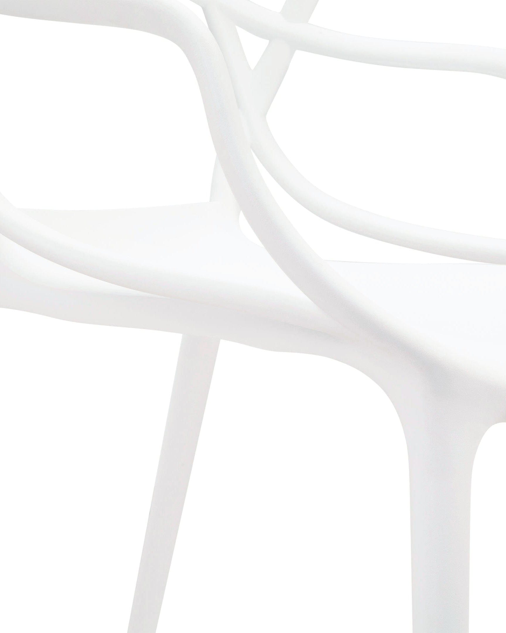 Masters Chair, White – Interior Icons