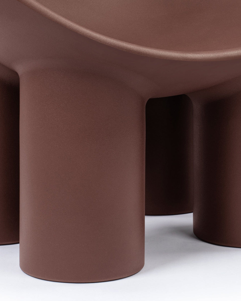 Roly Poly Indoor/Outdoor Chair, Chocolate – Interior Icons