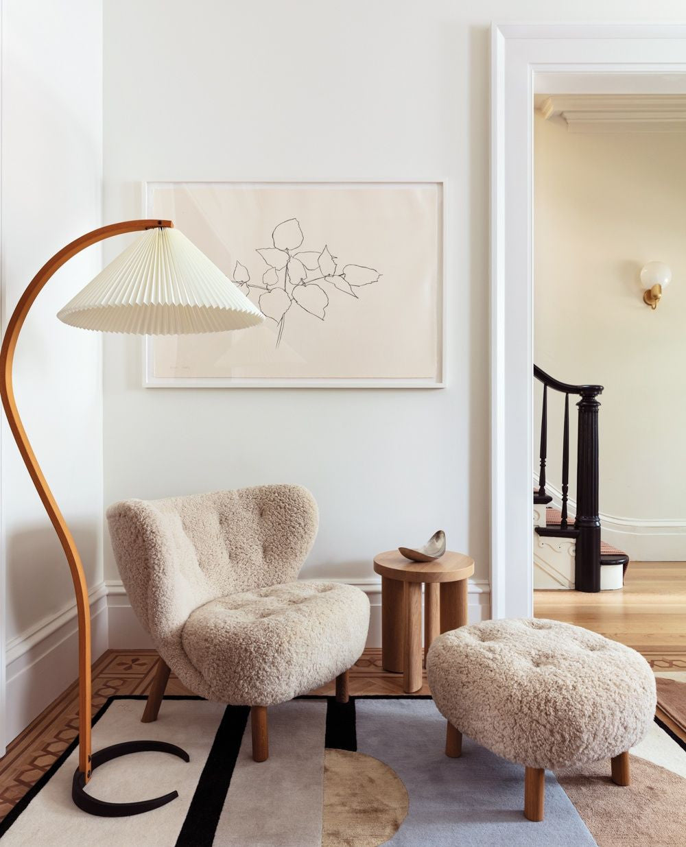 【展示品】 メデア「ART-919」アールヌーヴォー様式アームチェア 　約65万 Arne Chair, Burnt Orange Wool – Interior Icons