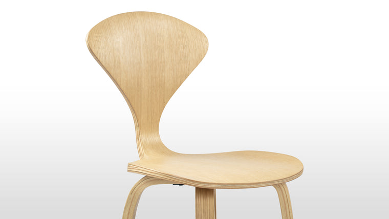 SLEEK SILHOUETTE | Recognizable anywhere, the elegant curves of the Norman Stool's backrest and legs offer a subtle but impactful desdign choice which visually soften the chair's form. Surprisingly light and comfortable, the Norman collection is designed to mold to the human form, providing support without compromising on style.

