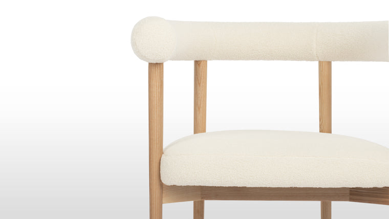 Plush Upholstery | Sink into luxury with the Andie Armchair's plush teddy upholstery, which envelopes you in a cocoon of softness and warmth. The gentle curves of the chair cradle your body, offering a sense of relaxation and repose that is unparalleled.
