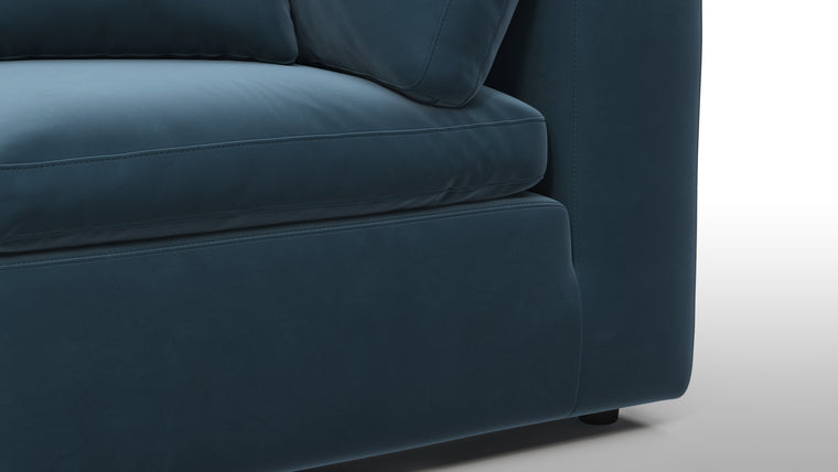 Supreme Comfort | Sink into unparalleled comfort with generously padded cushions. The sofa's deep seats and plush backrests provide the utmost relaxation, allowing for unwinding in absolute luxury after a long day.
