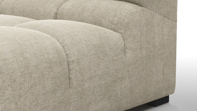 STYLISH SILHOUETTE | Striking the perfect balance between relaxed and refined, the hallmarks of the Tufted are its restrained curves and contours. Equally at home in contemporary and retro settings, this versatile piece will draw the eye and invite you in.
