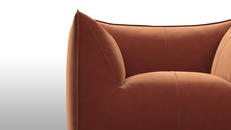 Italian Design | Experience the extraordinary with the Leandro Chair. Embrace the unconventional, celebrate the fusion of art and functionality, and make a statement in your living space. Immerse yourself in a world where design meets comfort, where creativity knows no bounds. Indulge in the avant-garde and elevate your interior with this exceptional armchair.
