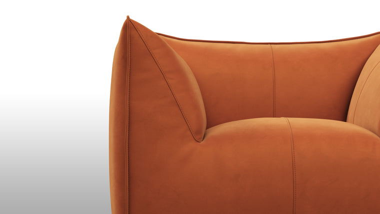 Italian Design | Experience the extraordinary with the Leandro Chair. Embrace the unconventional, celebrate the fusion of art and functionality, and make a statement in your living space. Immerse yourself in a world where design meets comfort, where creativity knows no bounds. Indulge in the avant-garde and elevate your interior with this exceptional armchair.
