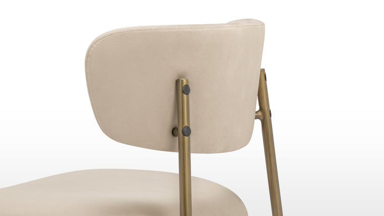 Premium Feel | The soft, matte finish of vegan suede adds a layer of quiet sophistication, offering the tactile richness of traditional suede without compromise to durability.
