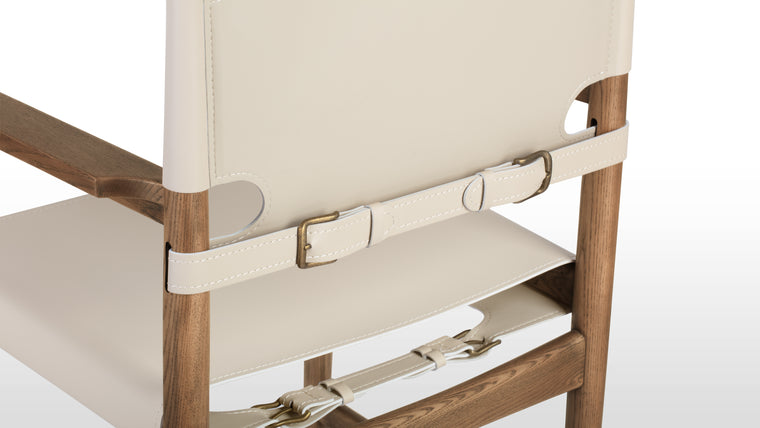 Made with Love | Elevate your dining space with a touch of Scandinavian design excellence and indulge in the comfort and sophistication it brings to your interior. Celebrate the fusion of cultural influences and contemporary aesthetics, and create a dining atmosphere that reflects your unique style and appreciation for exceptional craftsmanship.
