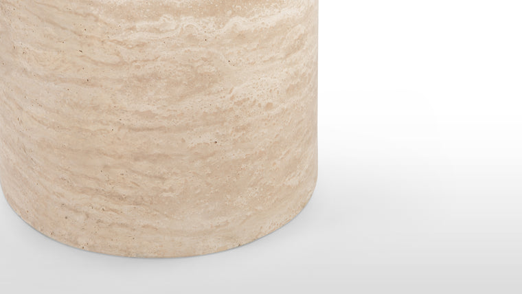 Enduring Craftsmanship | Built to last, the Tivoli combines traditional stonework techniques with a modern sensibility, offering both durability and elegance in equal measure.
