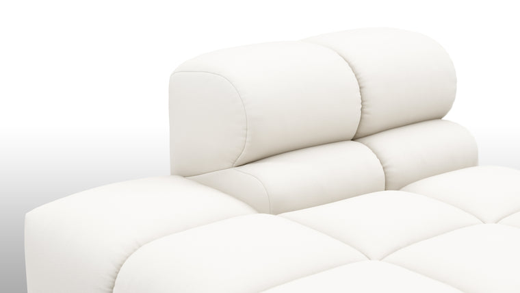 SUPERIOR OUTDOOR COMFORT | Crafted with the easy-going, informal ethos of the 1970s, the Tufty Outdoor modules are generously proportioned and feature a durable, weather-resistant finish. With its bench-like base and seamless connections, it offers ample space to lean back, stretch out, or curl up in ultimate comfort—whether poolside or in a lush garden retreat.
