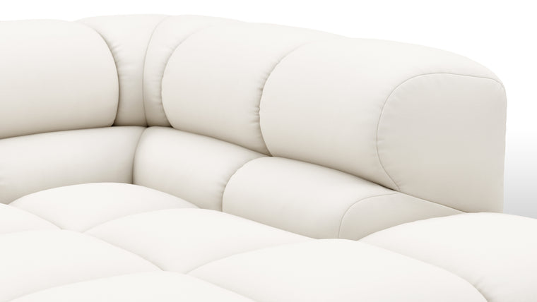 SUPERIOR OUTDOOR COMFORT | Crafted with the easy-going, informal ethos of the 1970s, the Tufty Outdoor modules are generously proportioned and feature a durable, weather-resistant finish. With its bench-like base and seamless connections, it offers ample space to lean back, stretch out, or curl up in ultimate comfort—whether poolside or in a lush garden retreat.
