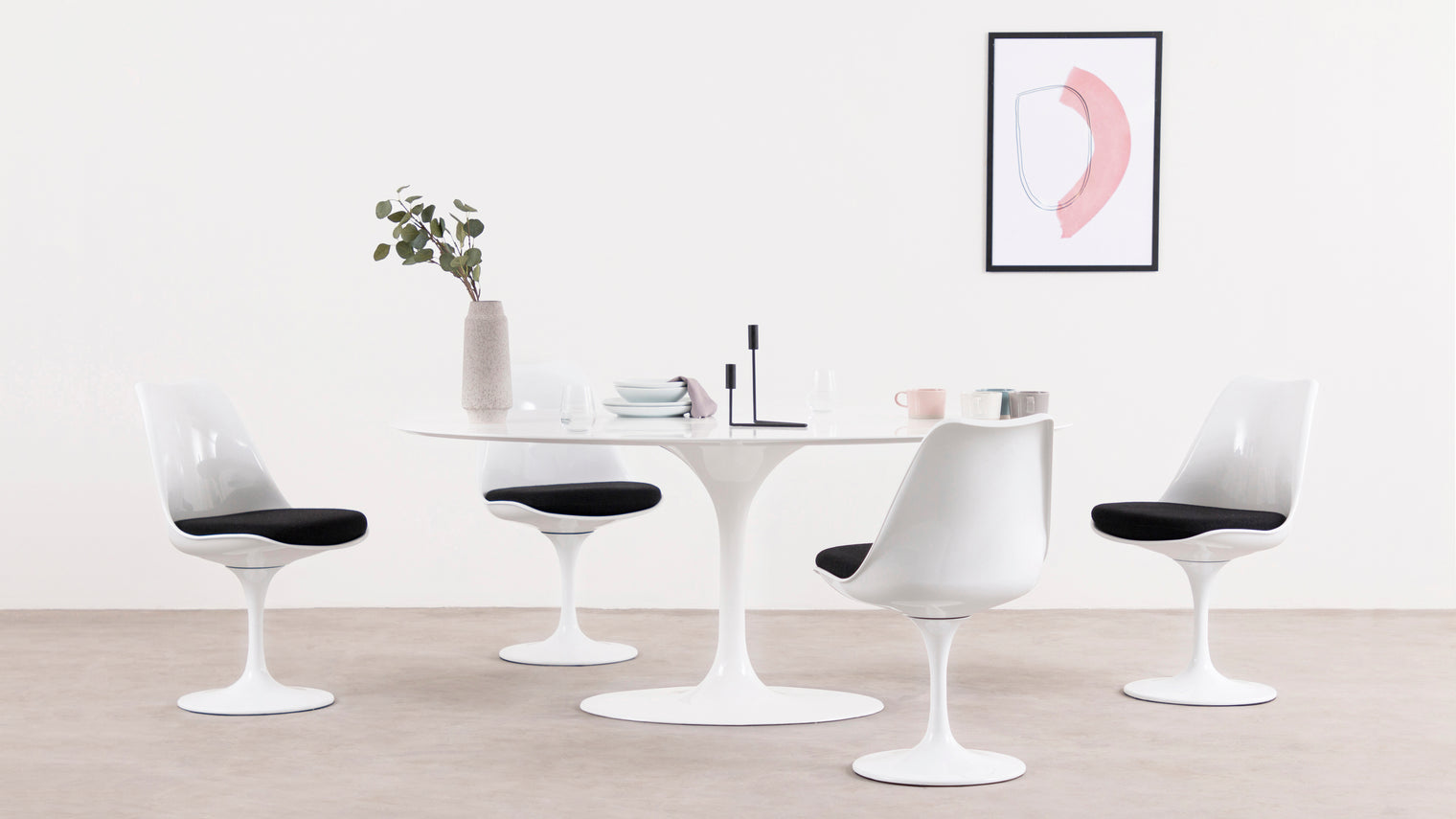 Comfort revolutionized|This stunningly sophisticated chair is the perfect addition to any stylish space. It’s incredibly comfortable, thanks to its curved shape and padded cushion, making it ideal for prolonged sitting. A great alternative to the traditional office chair, the Tulip Style Chair includes a built-in swivel feature, adding to its versatility.
