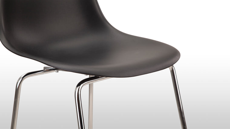Molded for comfort|Although the stool was design to be aesthetic it does not sacrifice comfort. The ergonomic, curved shape makes for a comfortable seating experience.
